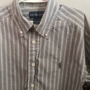 Boys Ralph Lauren button down shirt. Gray, Stripes. Great condition.Size M 10-12